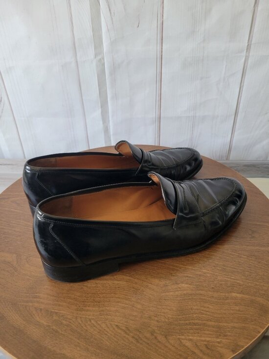 Salvatore Ferragamo Men display picture 3